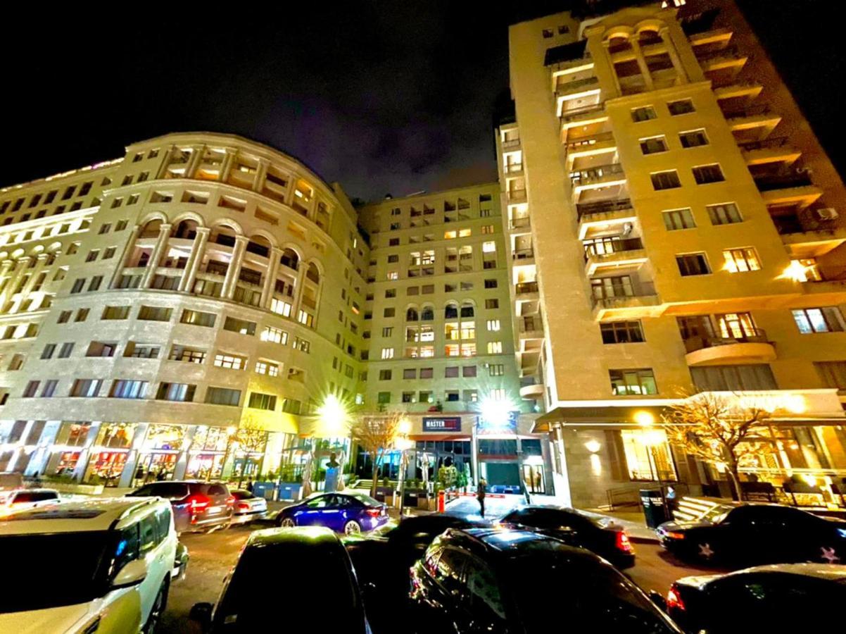 Armenak Apartment 5-Комнатная เยเรวาน ภายนอก รูปภาพ
