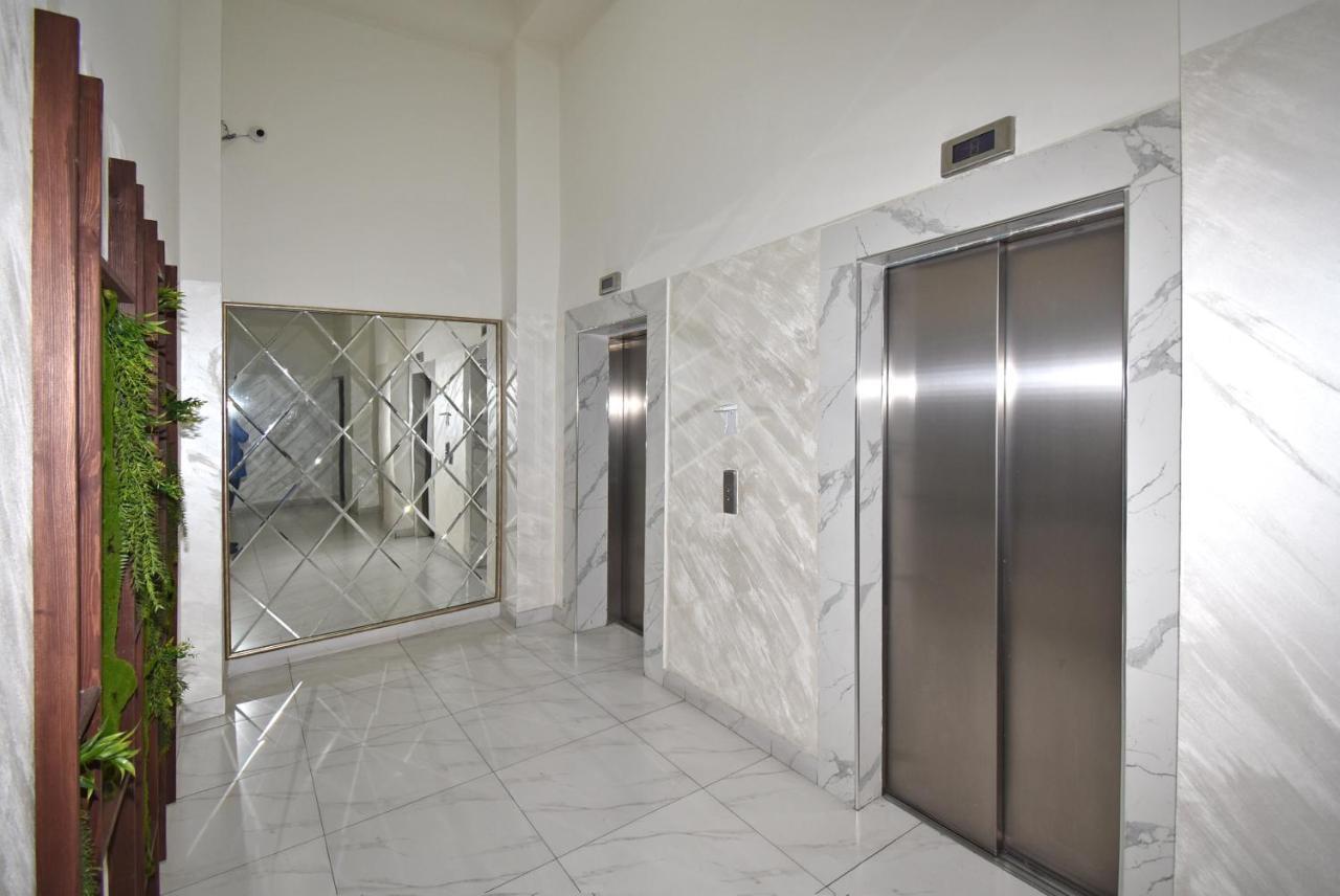 Armenak Apartment 5-Комнатная เยเรวาน ภายนอก รูปภาพ