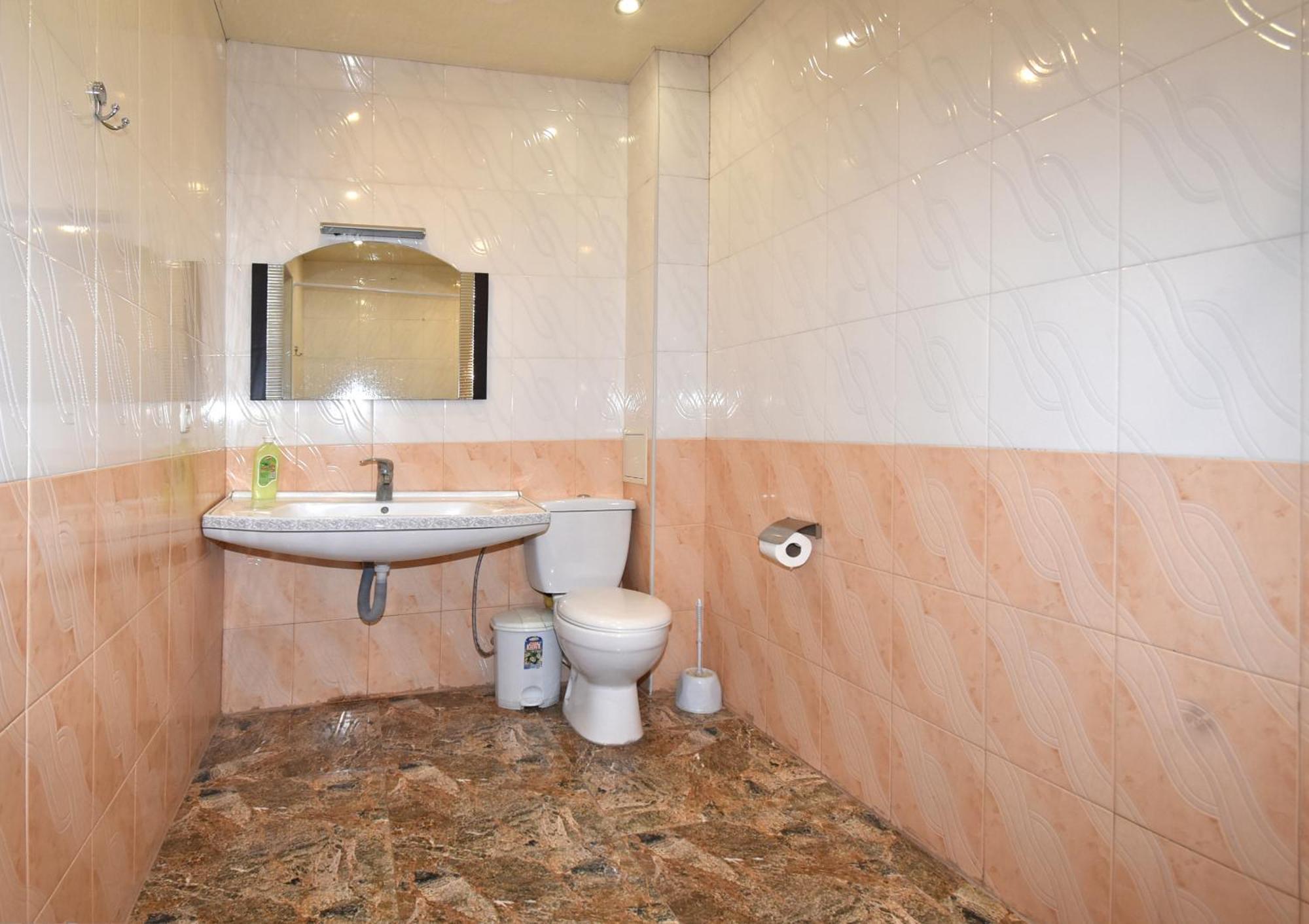 Armenak Apartment 5-Комнатная เยเรวาน ภายนอก รูปภาพ