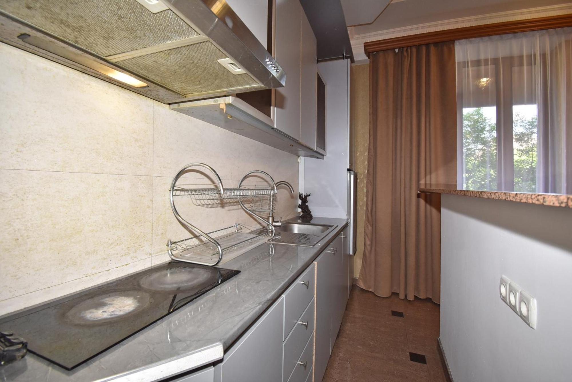 Armenak Apartment 5-Комнатная เยเรวาน ภายนอก รูปภาพ